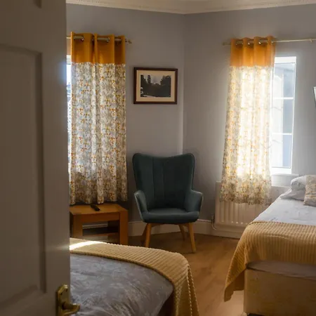 Bed and Breakfast Kerrigan's Μουλινγκάρ